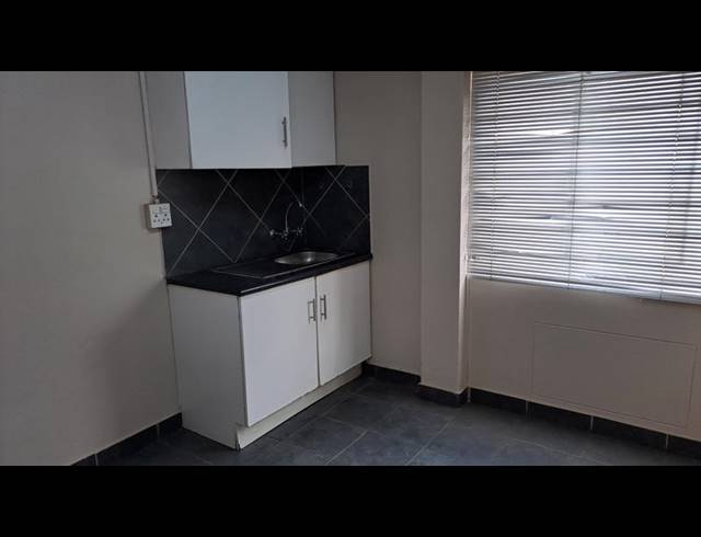 INDUSTRIAL PROPERTY TO RENT IN SAMRAND BUSINESS PARK